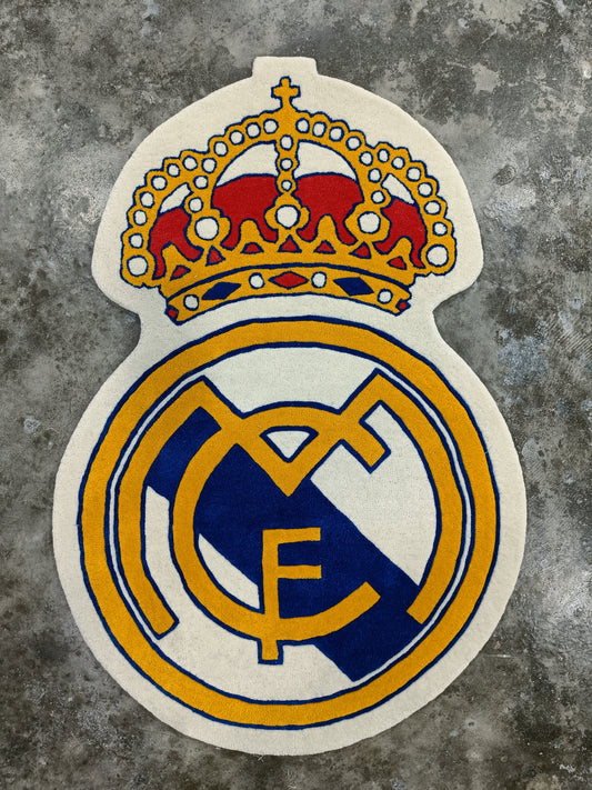 Real Madrid Legacy Crest: Handcrafted Wool Rug