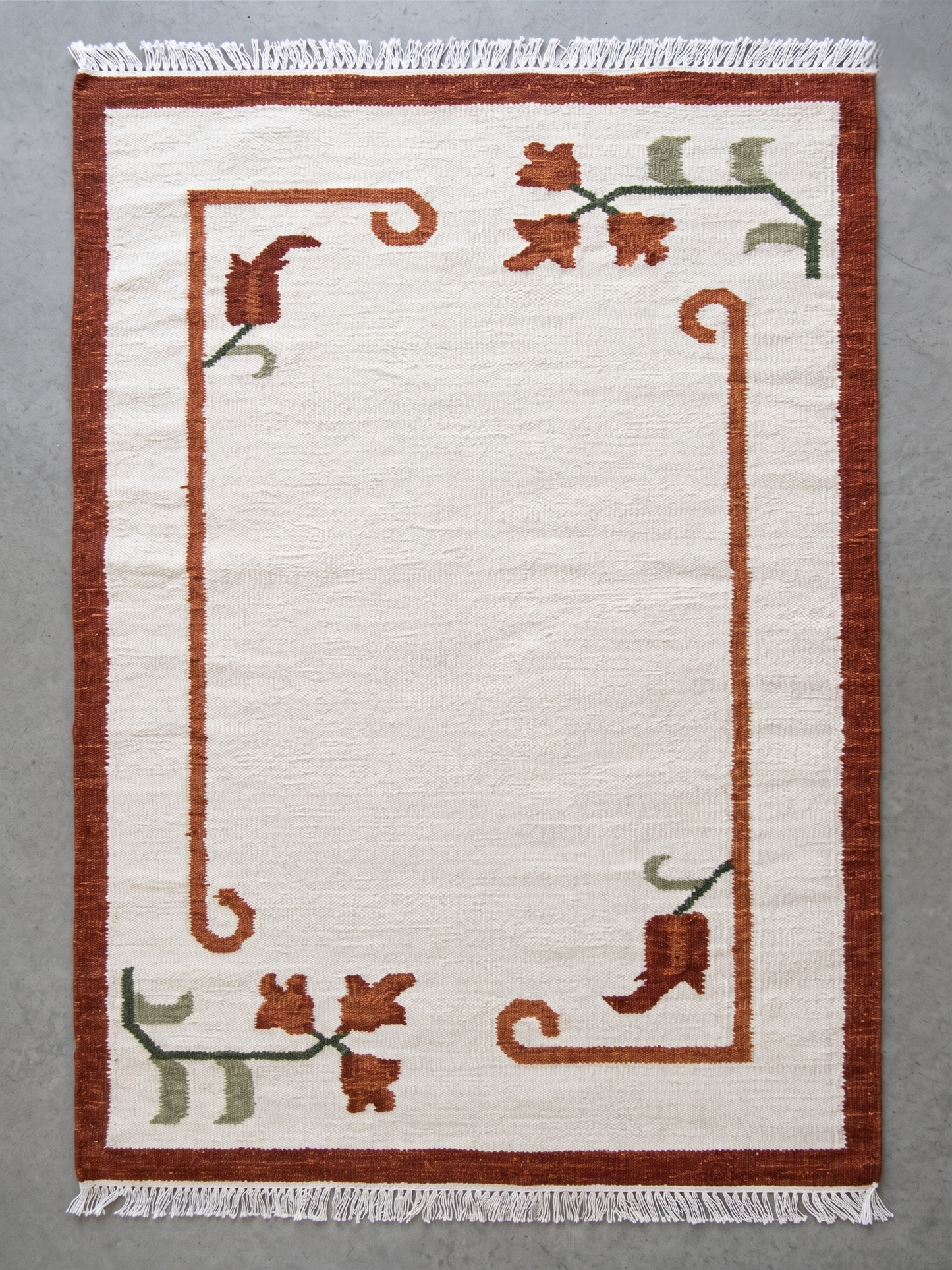 Vintage-Inspired Cream & Terracotta Area Rug