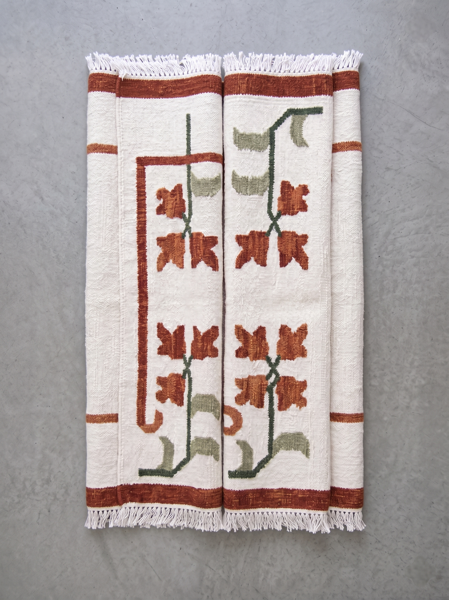 Vintage-Inspired Cream & Terracotta Area Rug